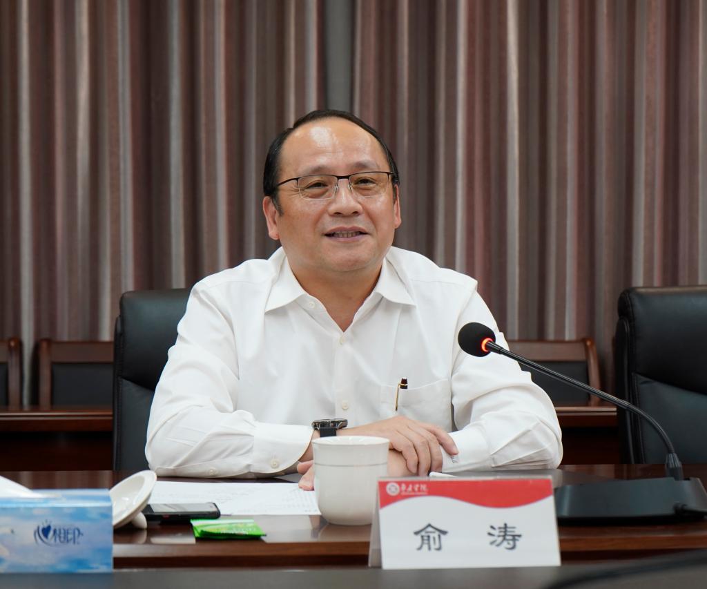 20241015上海工程技术大学澳门永利6774战略合作签约仪式4.jpg